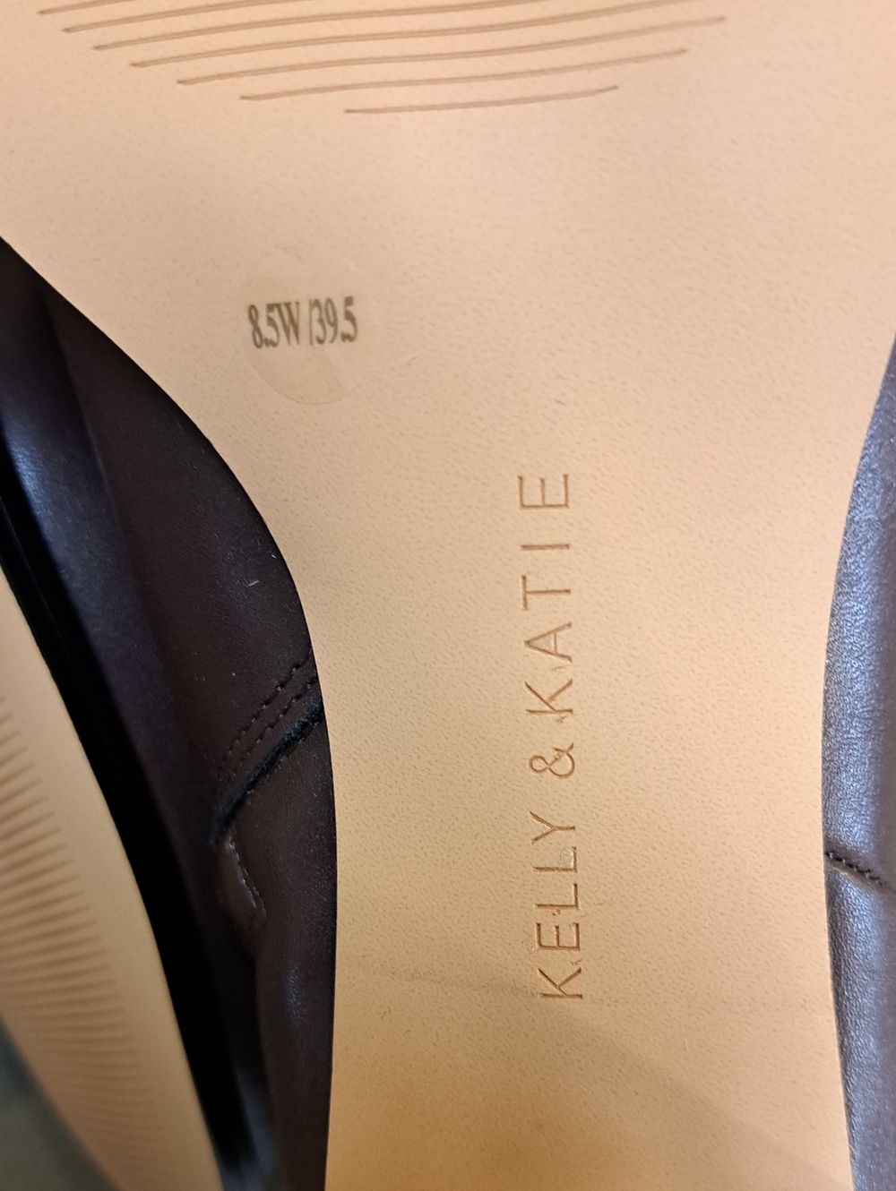 Kelly & Katie Meliza Bootie - Color: Brunette - Size: 8.5W - Picture 9 of 11